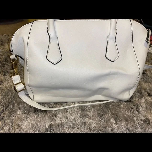Mossimo White Purse - Picture 2 of 6